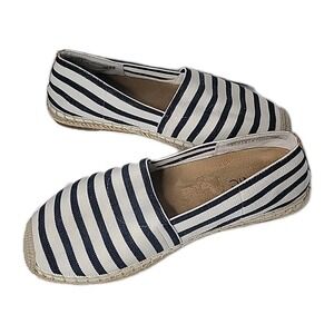 VIONIC Valeri Women's Striped Espadrilles Slip-On Flat Shoes Sz 9